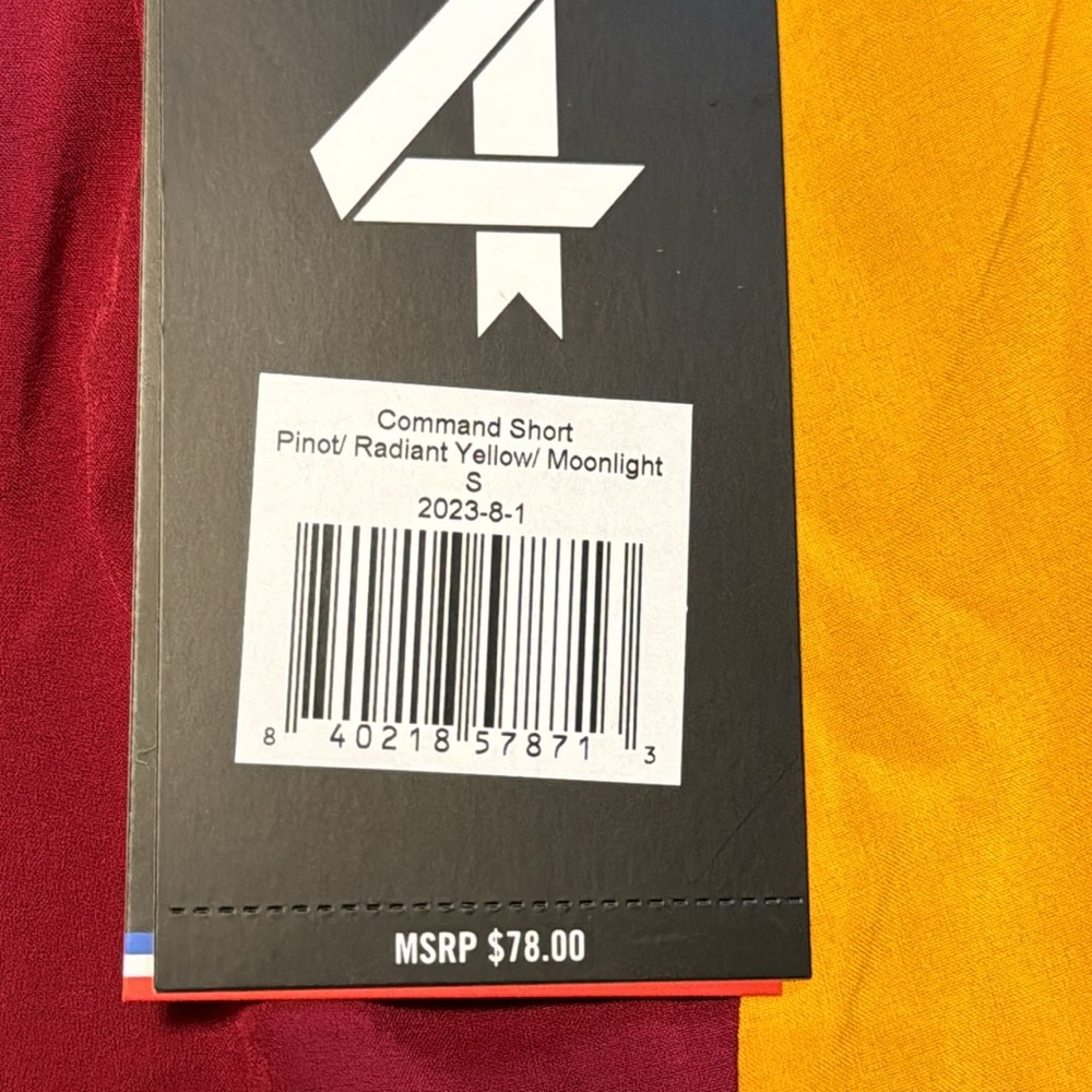 Fourlaps Command Short - image 3